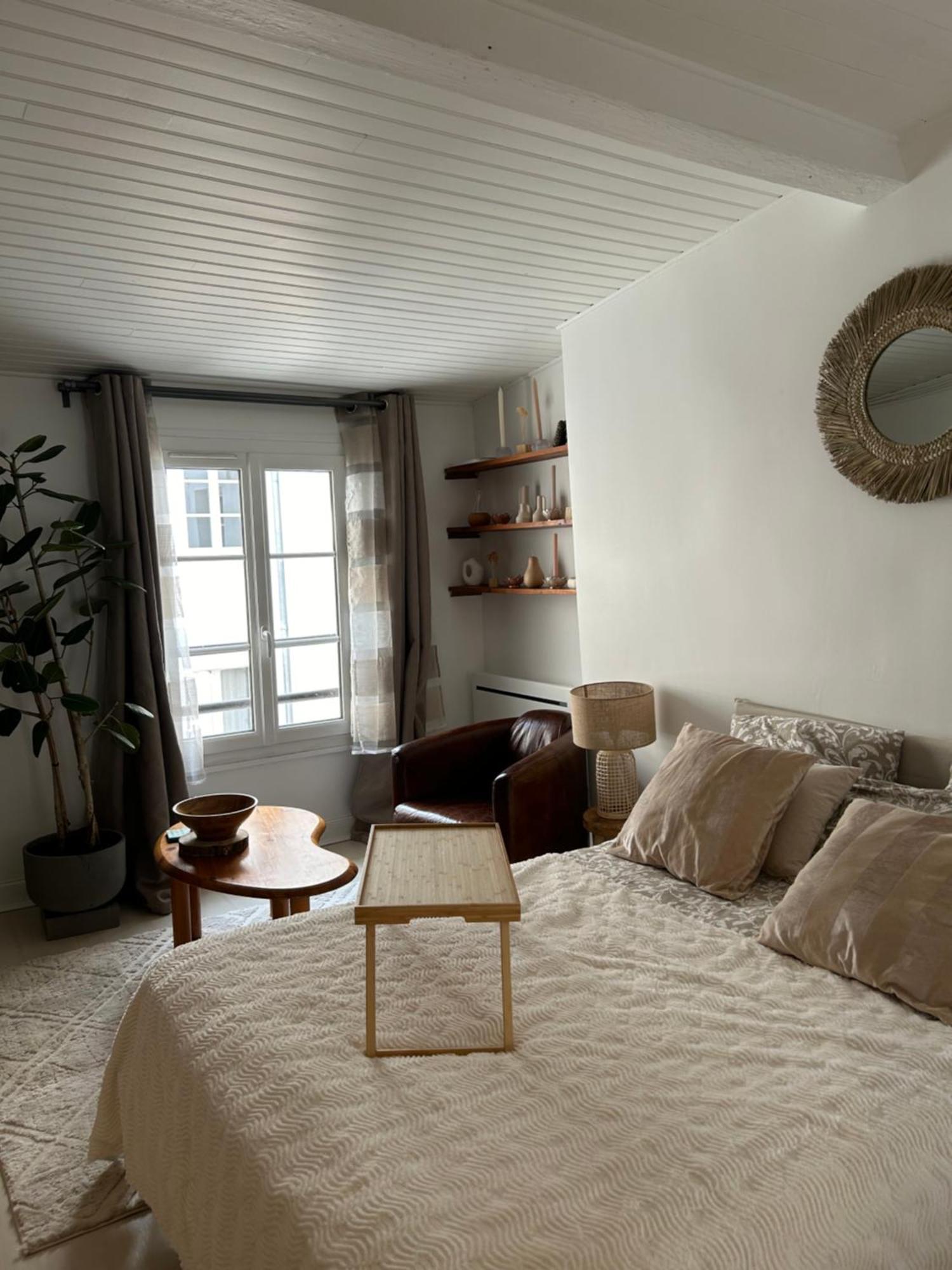 Grand Studio Entierement Renove Au Coeur De Paris Exterior foto