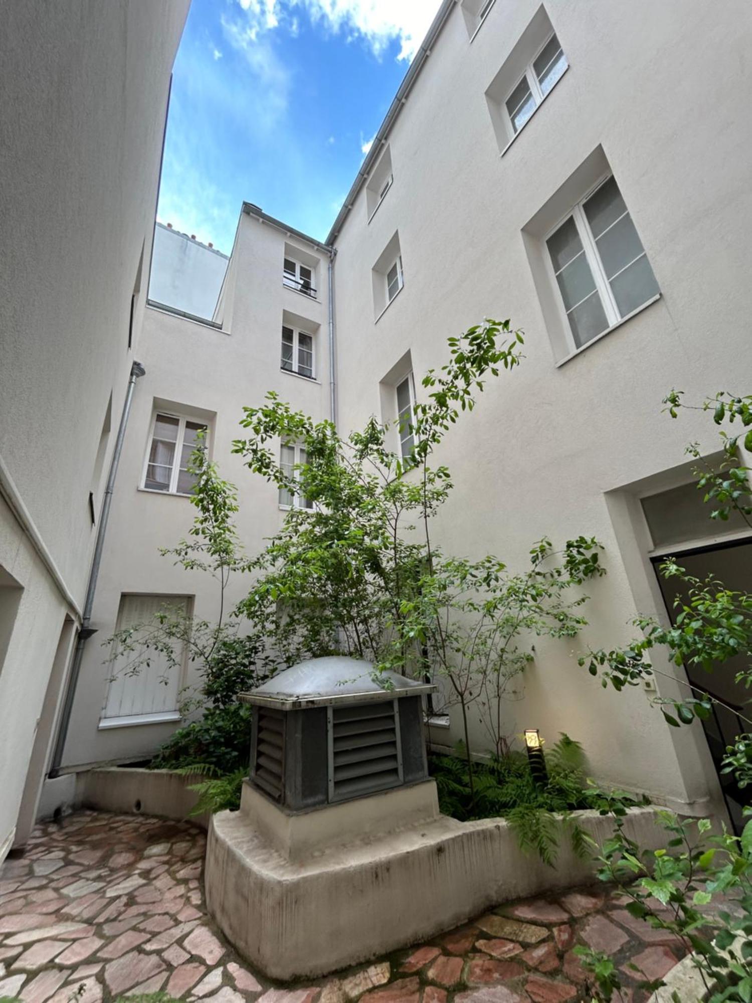 Grand Studio Entierement Renove Au Coeur De Paris Exterior foto